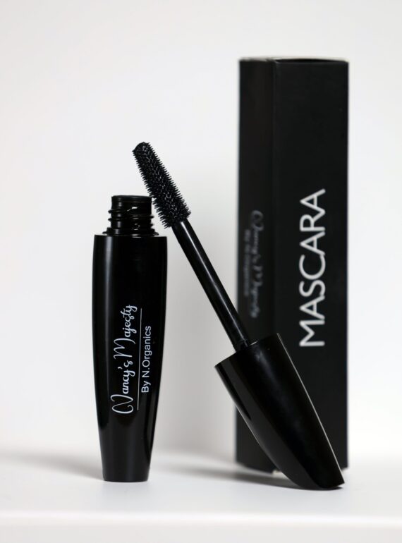 mascara 6-min